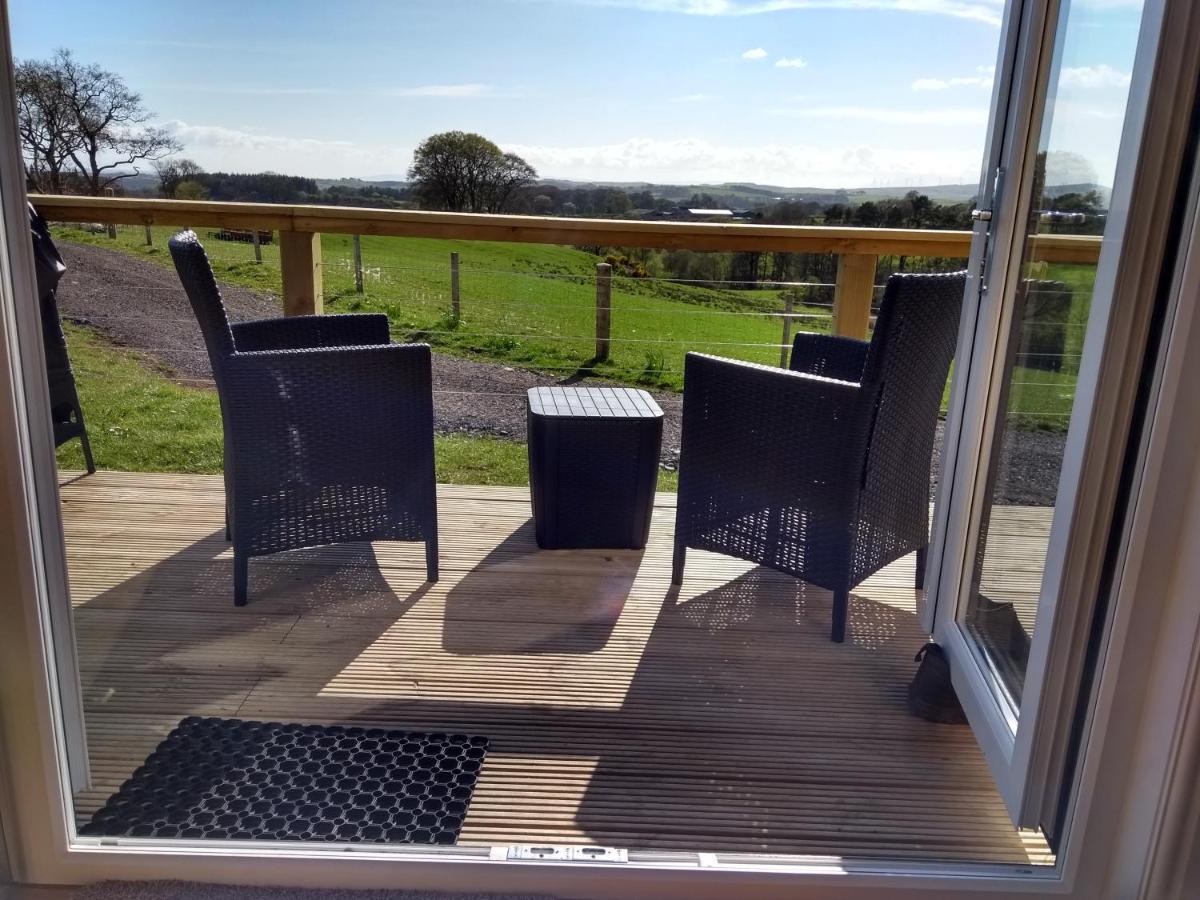Cleeves Cabins Ailsa Luxury Lodge With Hot Tub Dalry  Esterno foto